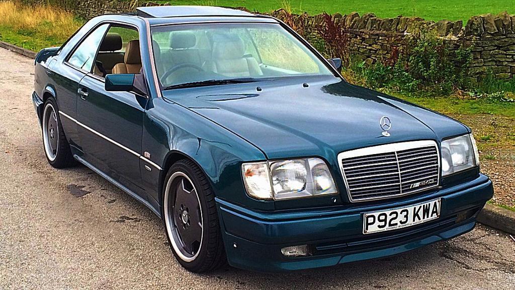 Mercedes Benz e class w124 синий