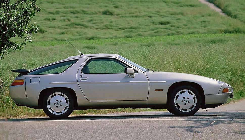 Porsche 928